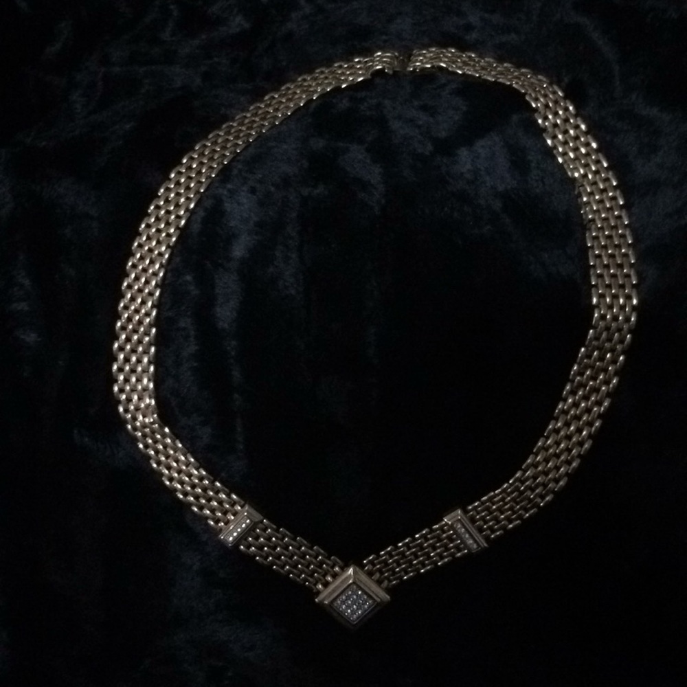 Gold necklace with rhinestones